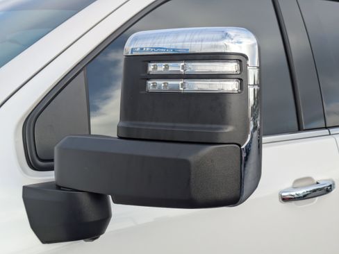 Used 2025 Chevrolet Silverado 3500 High Country w/ Technology Package image 30