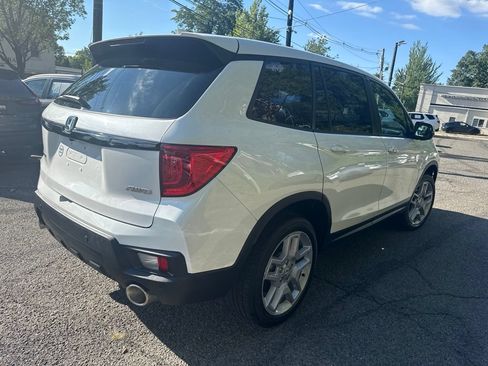 Used 2024 Honda Passport EX-L image 4