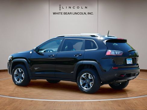 Used 2019 Jeep Cherokee Trailhawk w/ Cold Weather Group AWD/4WD image 7