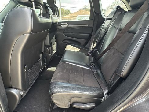 Used 2020 Jeep Grand Cherokee Altitude image 14