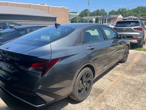 Used 2026 Hyundai Elantra Sport FWD image 17