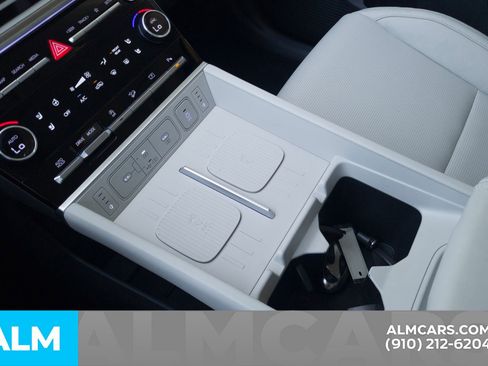 Used 2025 Hyundai Santa Fe Calligraphy image 30