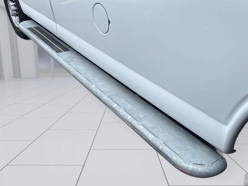 Used 2023 Chevrolet Express 2500 w/ Driver Convenience Package image 17