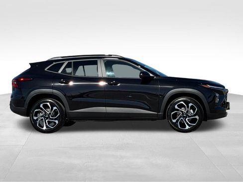 New 2026 Chevrolet Trax RS w/ Driver Confidence Package FWD image 6