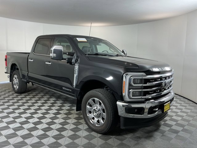 Used 2023 Ford F350 Lariat w/ Lariat Ultimate Package AWD/4WD image 3