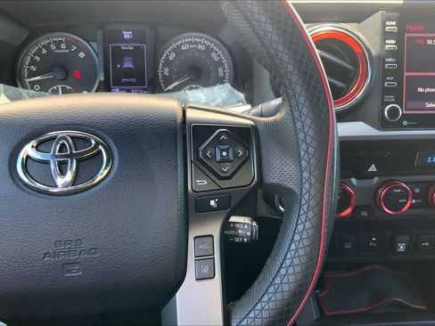 Used 2021 Toyota Tacoma SR AWD/4WD image 25