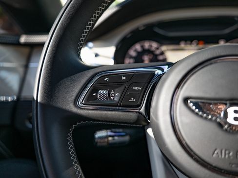 Used 2024 Bentley Continental GT image 20