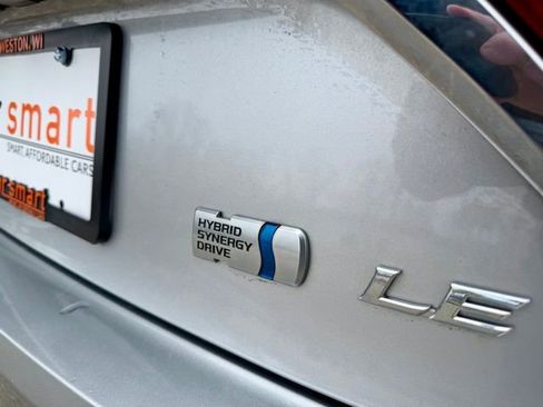 Used 2016 Toyota Camry LE image 9