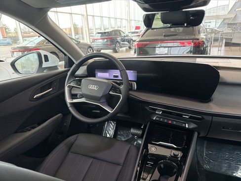New 2026 Audi Q3 quattro 2.0T AWD/4WD image 13