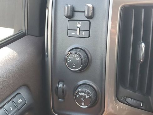 Certified 2014 Chevrolet Silverado 1500 High Country w/ High Country Premium Package AWD/4WD image 19