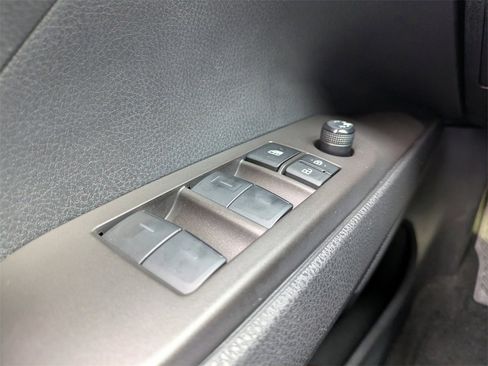 Used 2023 Toyota Camry XSE image 19