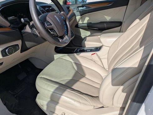 Used 2017 Lincoln MKC Select w/ Select Plus Package image 15