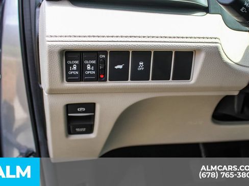 Used 2025 Honda Odyssey EX-L image 34