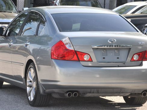 Used 2007 INFINITI M35 w/ Technology Pkg RWD image 9