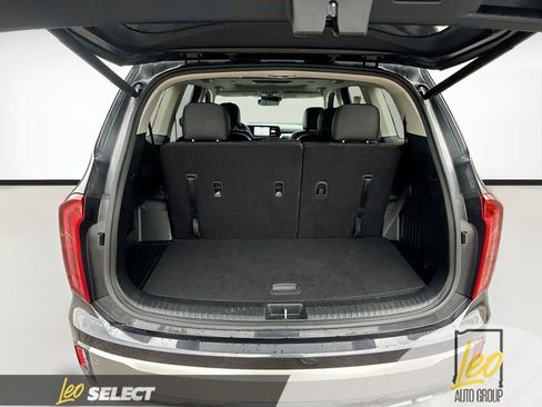 Used 2025 Kia Telluride S AWD/4WD image 30