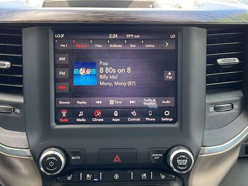 Used 2019 RAM 1500 Laramie RWD image 14