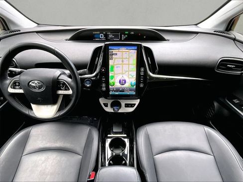 Used 2017 Toyota Prius Prime Premium FWD image 16