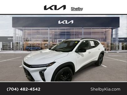 Used 2025 Chevrolet Trax ACTIV w/ Driver Confidence Package