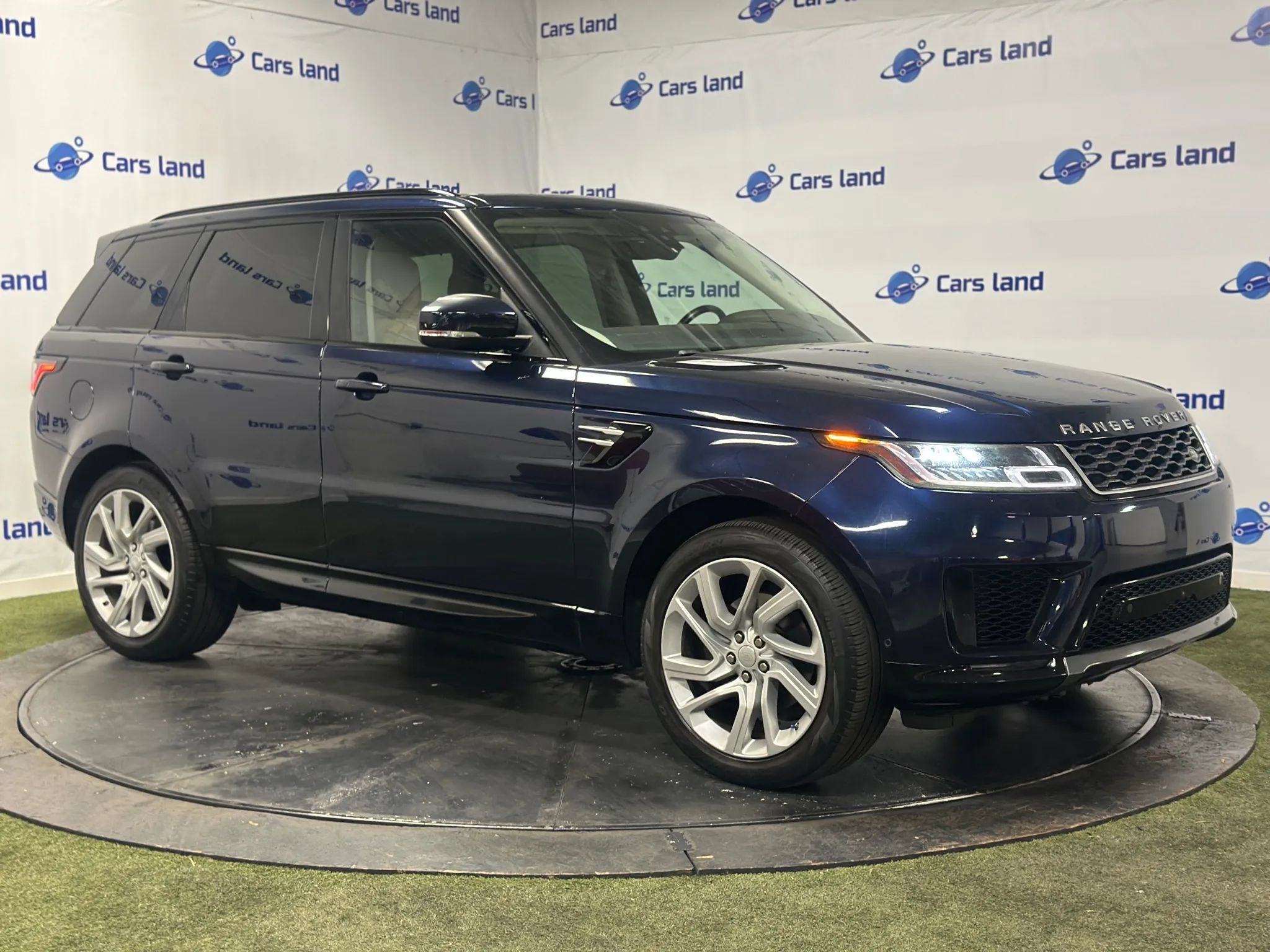 Used 2019 Land Rover Range Rover Sport HSE AWD/4WD image 2