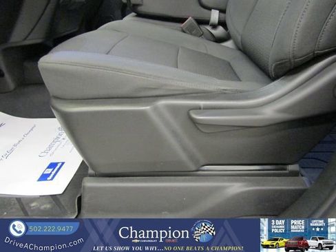Used 2022 Chevrolet Silverado 2500 Custom w/ Custom Value Package AWD/4WD image 21