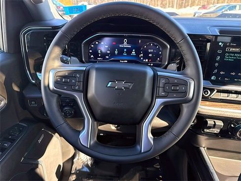 Certified 2024 Chevrolet Silverado 1500 LT Trail Boss w/ Convenience Package II image 25