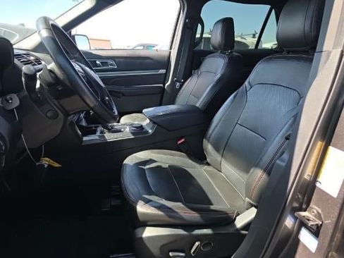 Used 2018 Ford Explorer Sport w/ Equipment Group 401A AWD/4WD image 5