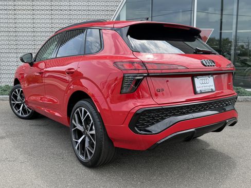 New 2026 Audi Q3 quattro 2.0T AWD/4WD image 3