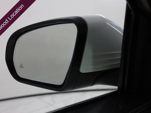 Used 2021 Mercedes-Benz GLB 250 4MATIC image 15