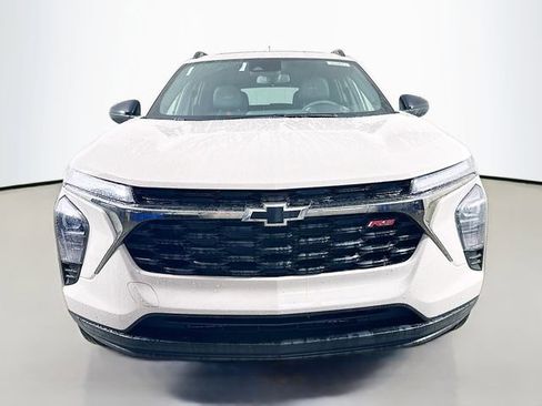 New 2026 Chevrolet Trax RS w/ Sunroof Package image 3