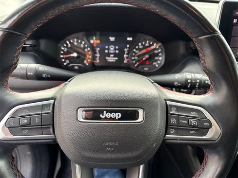 Used 2022 Jeep Compass Trailhawk w/ Trailhawk Convenience Group image 9