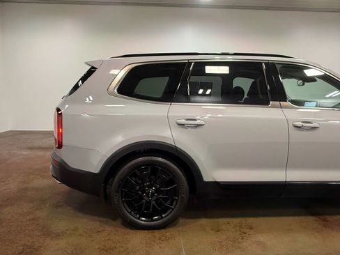 Used 2022 Kia Telluride SX image 33