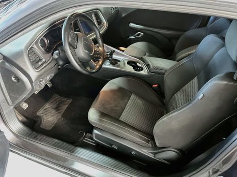 Used 2020 Dodge Challenger R/T w/ Driver Convenience Group RWD image 21
