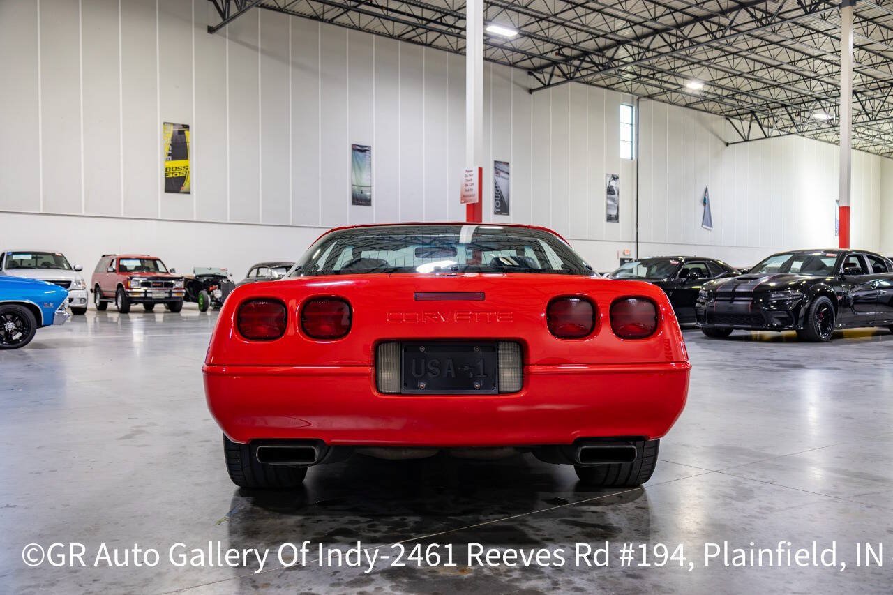 Used 1996 Chevrolet Corvette Coupe RWD image 6