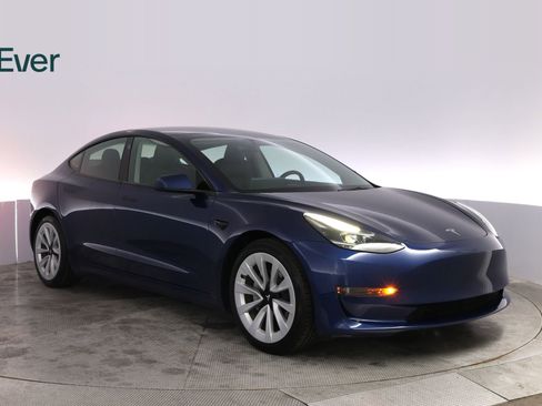 Used 2022 Tesla Model 3 RWD image 13