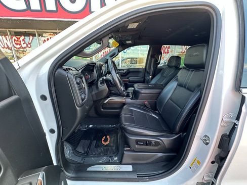 Used 2021 Chevrolet Silverado 1500 High Country w/ Technology Package AWD/4WD image 19