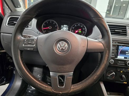 Used 2012 Volkswagen Jetta SEL image 17