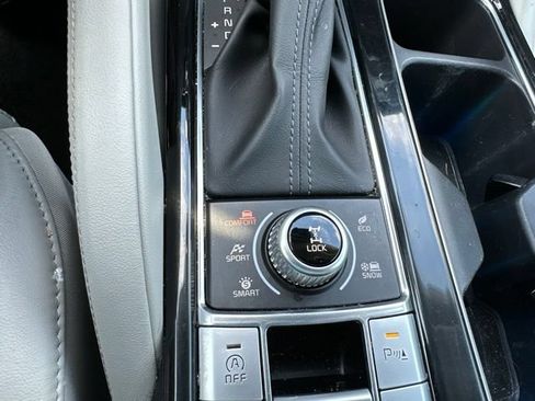 Used 2020 Kia Telluride SX w/ SX Prestige Package AWD/4WD image 10