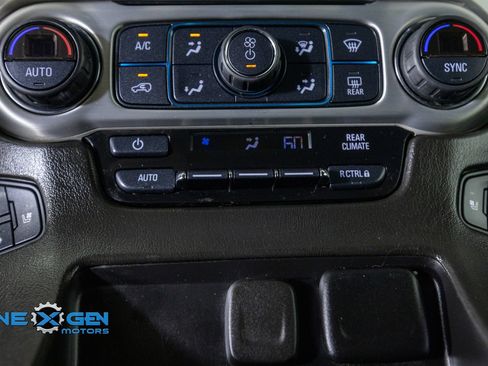 Used 2020 GMC Yukon SLT AWD/4WD image 24