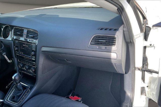 Used 2018 Volkswagen Golf S FWD image 14