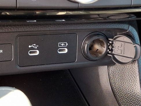 Used 2025 Honda Civic Sport image 25