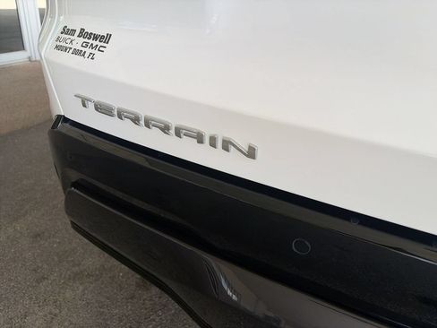 New 2026 GMC Terrain AT4 w/ Technology Package II AWD/4WD image 36