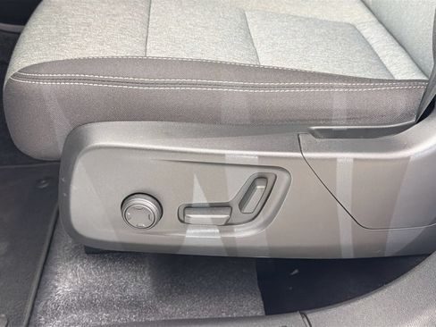 Certified 2023 Volvo XC40 B4 Core w/ Climate Package FWD image 18