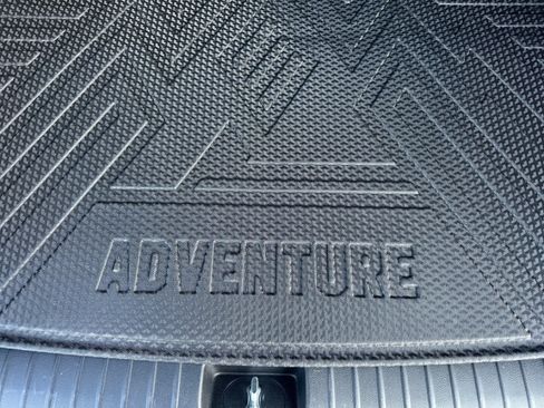 Used 2025 Kia Sportage EX FWD image 21