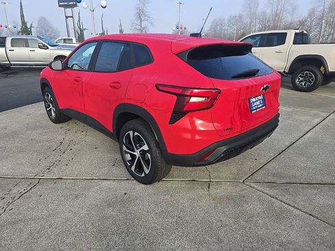 New 2026 Chevrolet Trax RS w/ Driver Confidence Package image 3