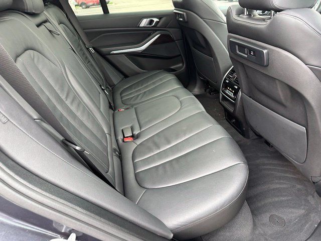 Used 2020 BMW X5 xDrive40i w/ Premium Package AWD/4WD image 34