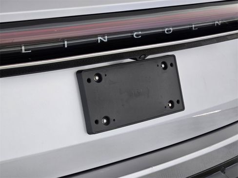 Used 2024 Lincoln Nautilus Premier w/ Equipment Group 102A image 8