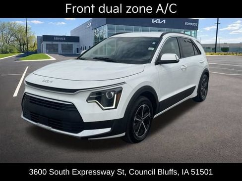 Used 2023 Kia Niro EX FWD image 8