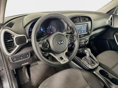 Used 2020 Kia Soul LX FWD image 9
