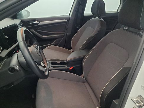 Used 2025 Volkswagen Jetta Sport FWD image 17