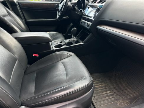Used 2015 Subaru Outback 2.5i Limited AWD/4WD image 14